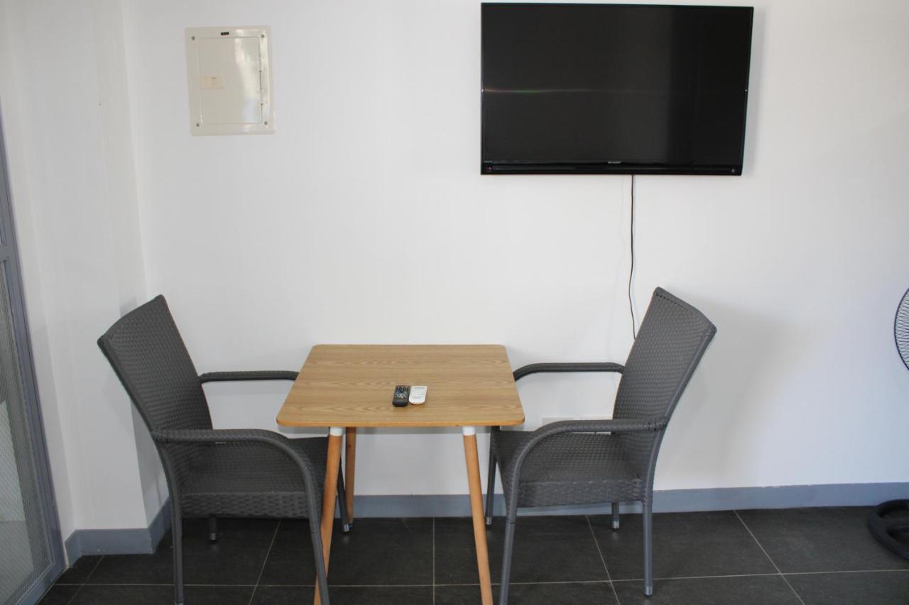 פנגלאו Malipaj Apartments מראה חיצוני תמונה